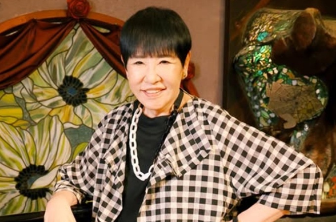 和田アキ子の子供の養子の噂を検証！養子縁組と支援活動の違い！
