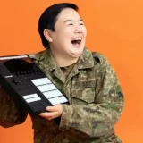 やす子の年収はどこまで伸びる？テレビ出演料とCM契約の裏側とは？